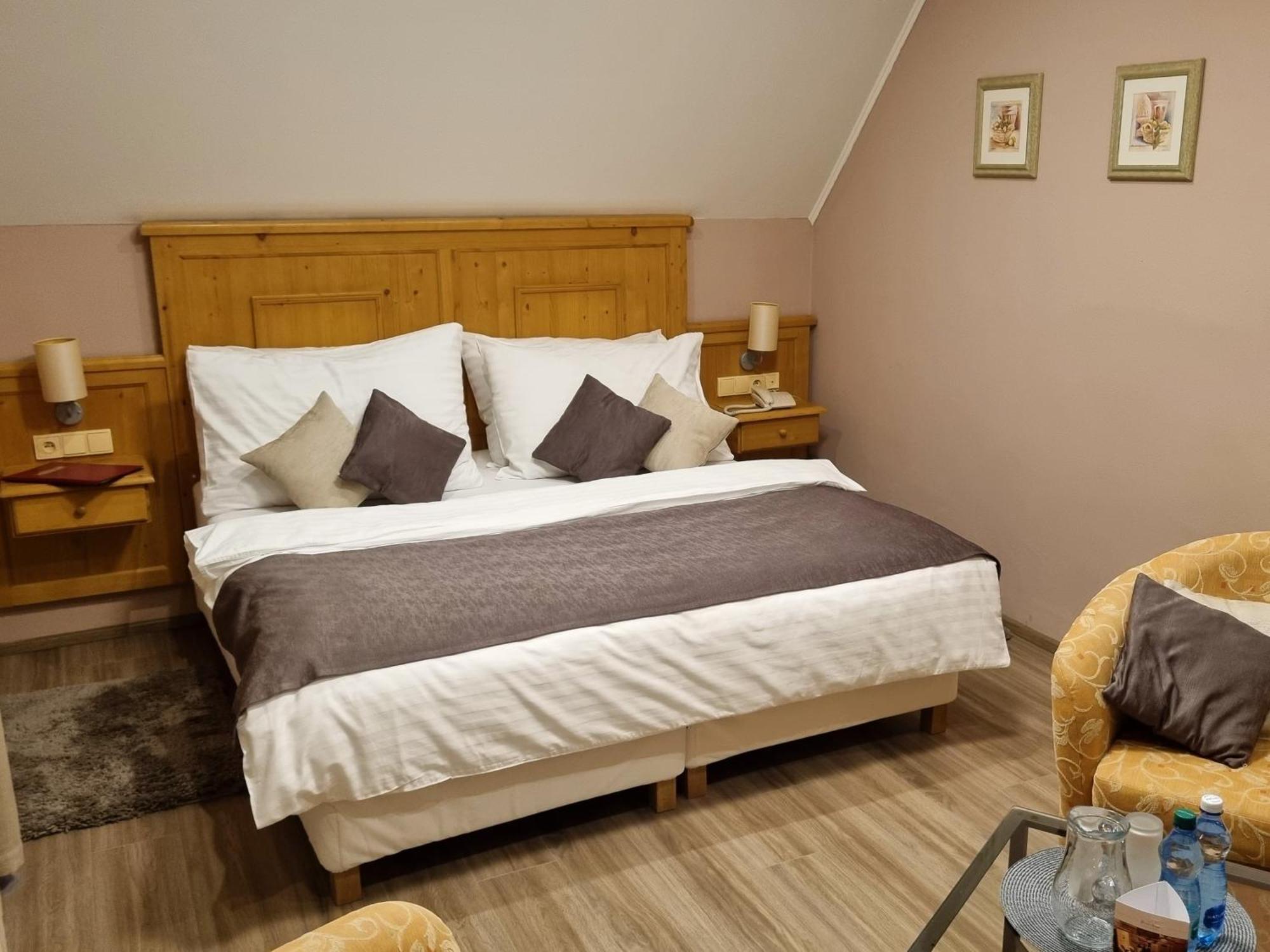 Wellness Hotel Zlatá Lípa Děčín Szoba fotó
