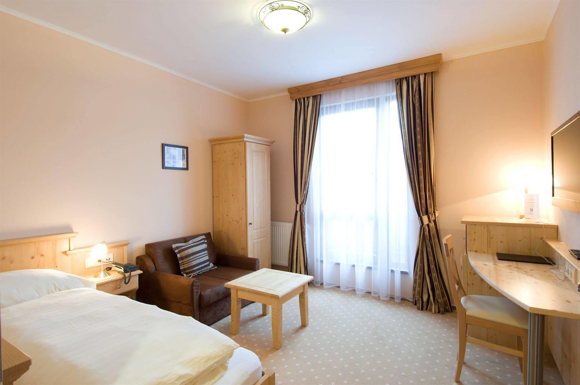 Wellness Hotel Zlatá Lípa Děčín Kültér fotó