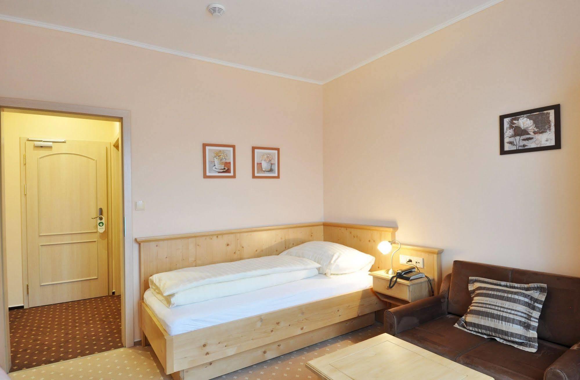 Wellness Hotel Zlatá Lípa Děčín Kültér fotó
